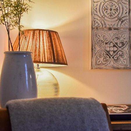 The Malthouse - Naturally Styled Central Apartment Cirencester Bagian luar foto